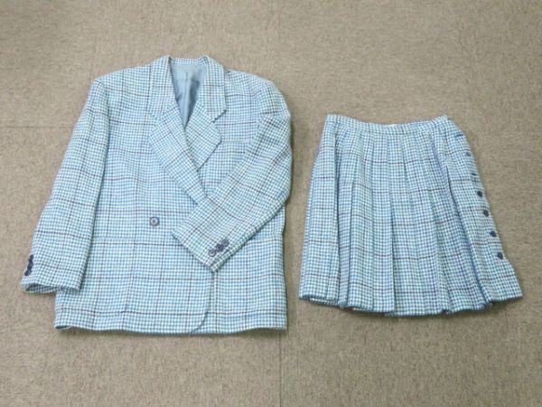 3171 ケンゾー セットアップ ジャケット ミニスカート Mサイズ 格子柄 ブルー系 レディース ファッション バブル 昭和レトロ Kenzo ケンゾー 売買されたオークション情報 Yahooの商品情報をアーカイブ公開 オークファン Aucfan Com