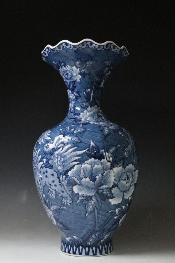 有田焼　耕右衛門作 唐獅子牡丹！大花瓶！パワー開運！希少！ LIG】有田焼 耕右衛門作 染付 盛上牡丹獅子図大花瓶 特大55㎝ 花器 飾