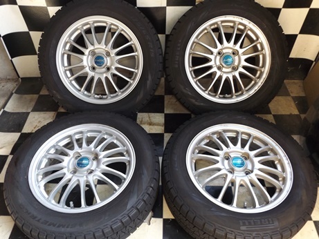175/65R15 スタッドレスタイヤ 見合わ 4本セット（バリ溝）アクアなど
