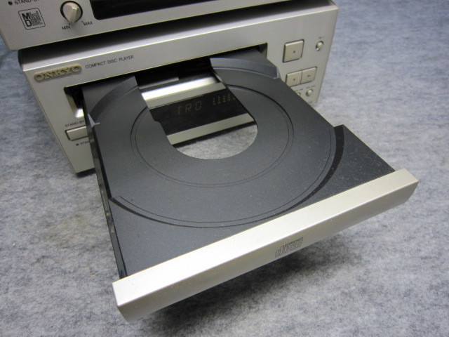 オーディオ機器 ONKYO INTEC A-909X C-705X MD-105AX 完動品