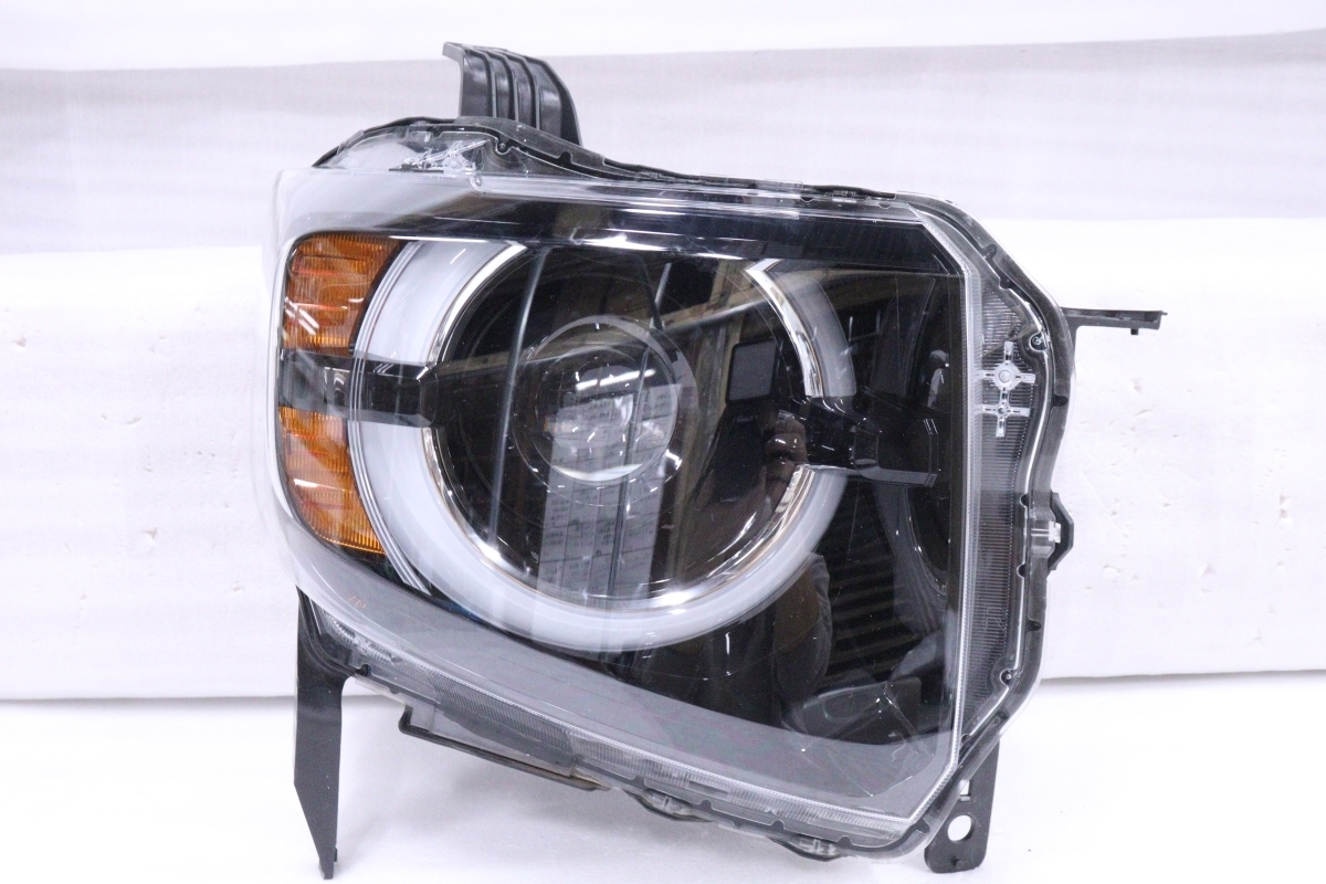 N-VAN純正 右ヘッドライト KOITO100-6228M 打刻4★送料込★ 1Y-461☆LED JJ1 N-VAN☆右ヘッドライト KOITO 100-6228M 打刻: