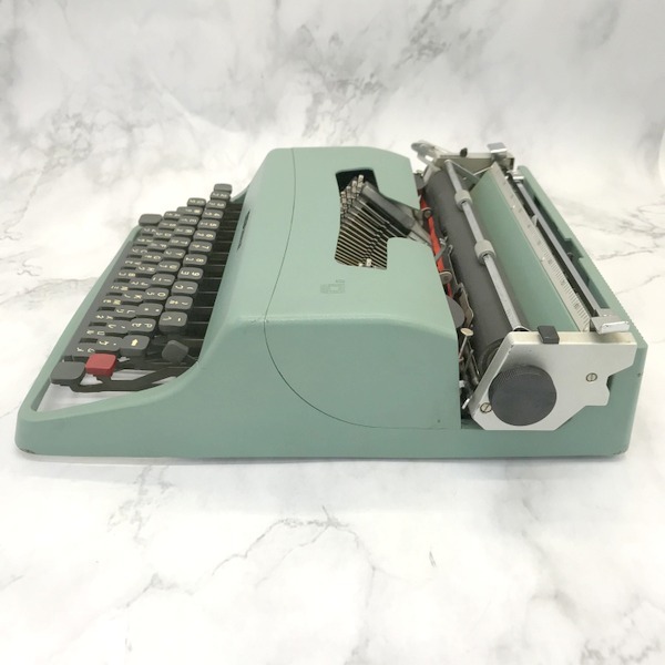 Olivetti タイプライター 英字 カタカナ ケース付 スペイン製 レア