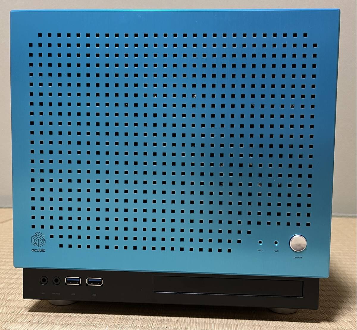 abee acubic B10 アクアブルー Micro-ATX キューブ型ケース ACB-B10-AQ