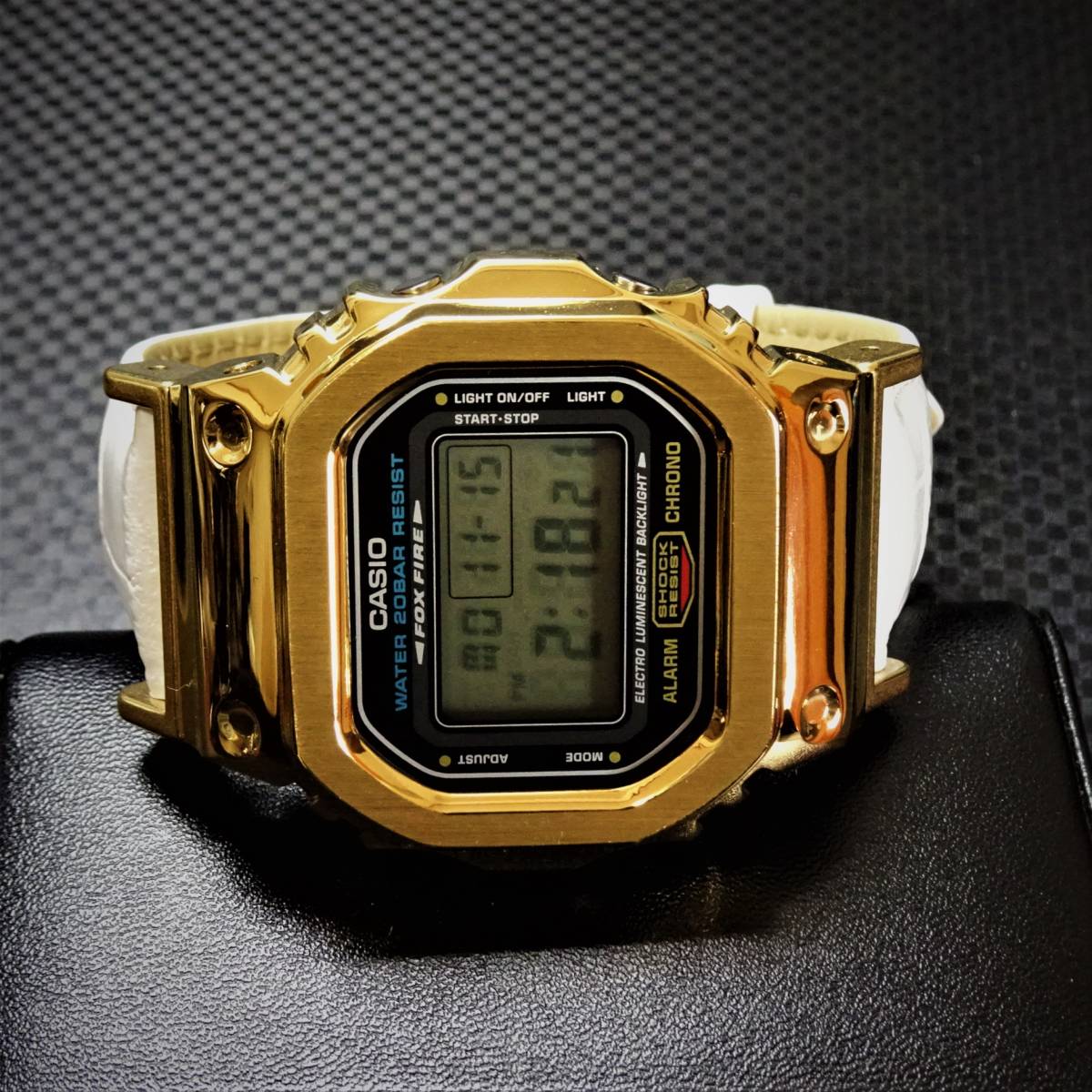 1円〓未使用〓電池クォーツGショック本体付きDW-5600専用ゴールド