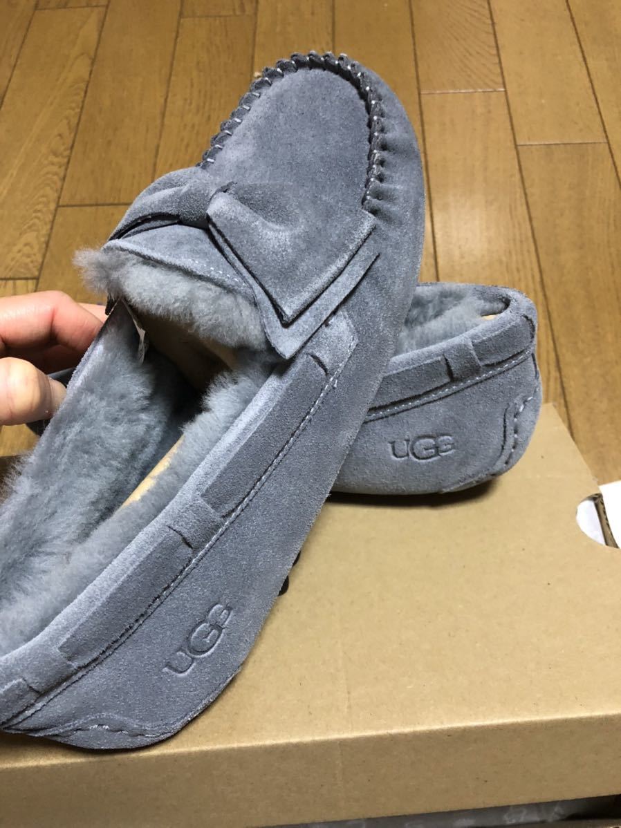 UGG リボン モカシン ムートン グレー 23cm ボア - by UGG（スリッポン