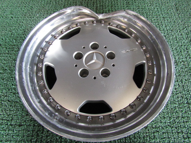 D1660 Oz製 Amg 3ピース 17インチ 8 5j 18 112 5h 1本のみ アウターリム割れ ナットホールクラックあり ジャンク品 リバレル 修正ベース 社外品 売買されたオークション情報 Yahooの商品情報をアーカイブ公開 オークファン Aucfan Com
