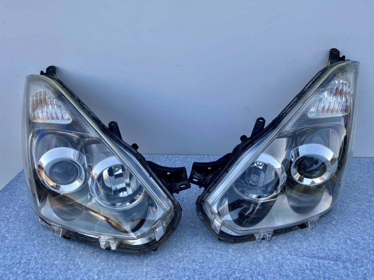 (CL-2111111)良品 割れ無 点灯OK ZNE10G 後期 ウィッシュ 純正 HID ヘッドライト セット ICHIKOH 68-13 ZNE14G