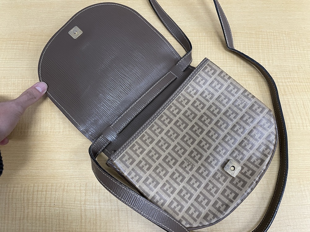 FENDI⁄フェンディ ズッカ柄 ワンショルダー ショルダーバッグ