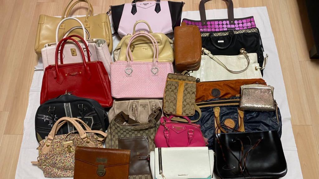 バッグまとめ売り22点 GUCCI PRADA HUNTING WORLD coach Samantha 