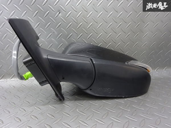 トヨタ 純正 NHP10 アクア ドアミラー 左 左側 助手席側 電動格納 ウインカー点灯済み 7ピン 黒メタリック系 在庫有り 即納 棚26-3 アクア NHP10 純正 ホワイトパール 87940-52D50 DAA-NHP10
