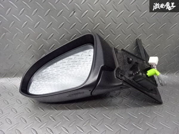 トヨタ 純正 NHP10 アクア ドアミラー 左 左側 助手席側 電動格納 ウインカー点灯済み 7ピン 黒メタリック系 在庫有り 即納 棚26-3 アクア NHP10 純正 ホワイトパール 87940-52D50 DAA-NHP10