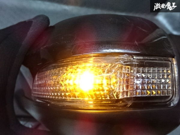トヨタ 純正 NHP10 アクア ドアミラー 左 左側 助手席側 電動格納 ウインカー点灯済み 7ピン 黒メタリック系 在庫有り 即納 棚26-3 アクア NHP10 純正 ホワイトパール 87940-52D50 DAA-NHP10
