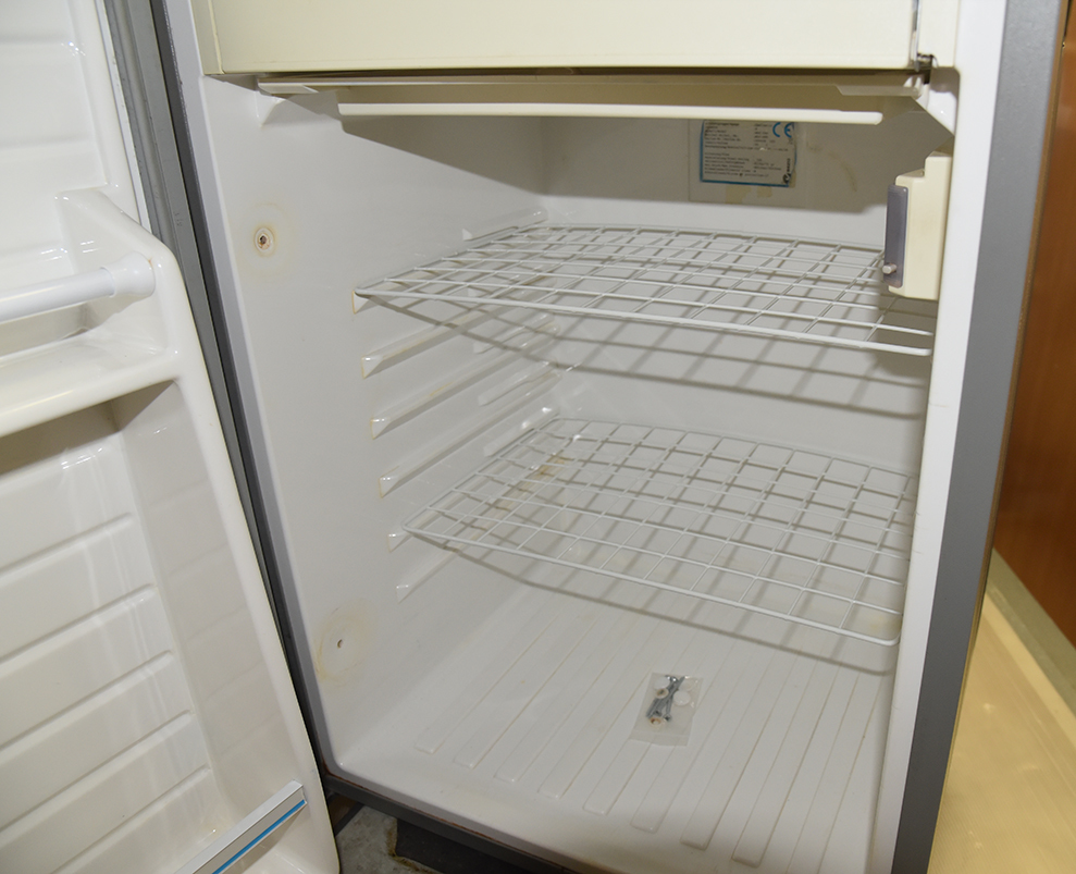 WAECO DC12V仕様冷蔵庫/キャンピングカー 90L MDC-90(ポータブル冷蔵庫