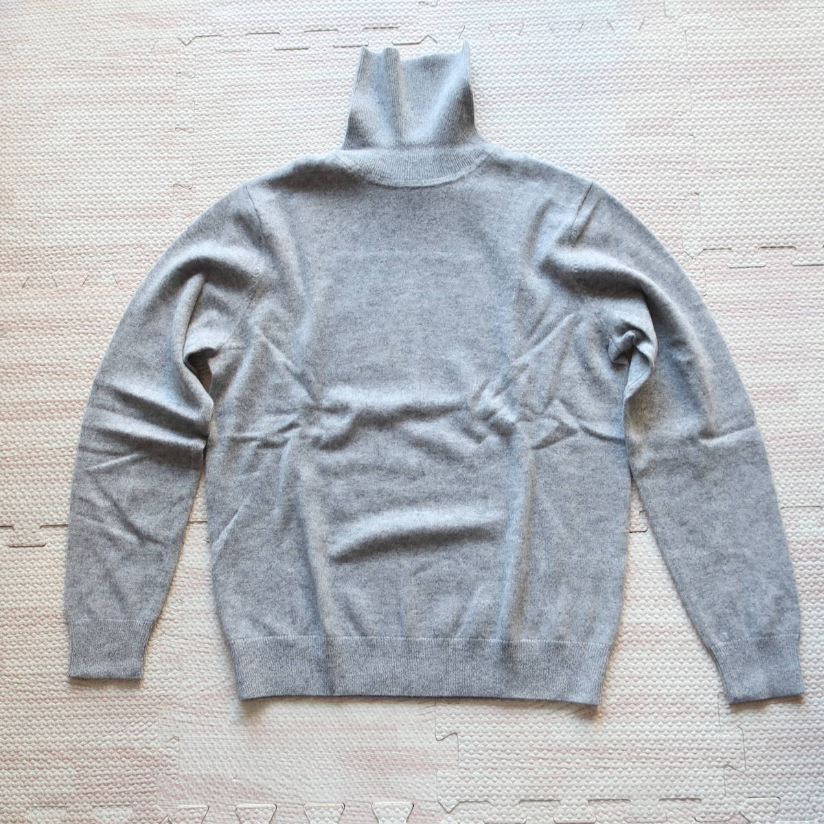 超 ユニクロ カシミヤタートルネックセーター カシミアニット メンズm グレー Uniqlo セーター 売買されたオークション情報 Yahooの商品情報をアーカイブ公開 オークファン Aucfan Com 超 ユニクロ カシミヤタートルネックセーター カシミアニット メンズm グレー Uniqlo セーター 売買されたオークション情報 Yahooの商品情報をアーカイブ公開 オークファン Aucfan Com