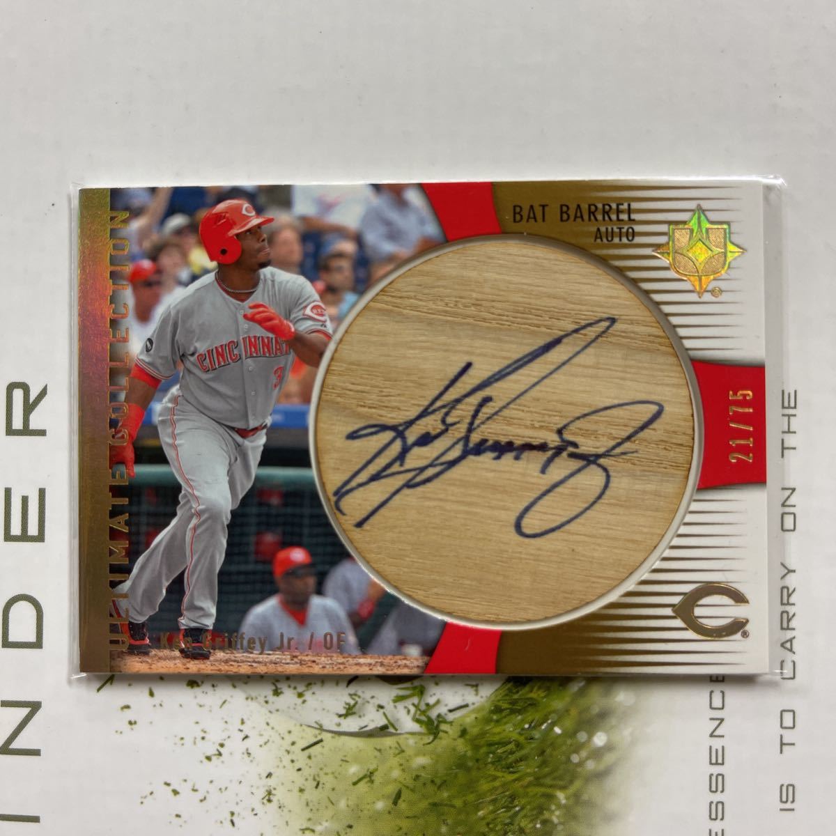 2008 UD ULTIMATE COLLECTION KEN GRIFFEY JR GU BAT BARREL AUTO #21 