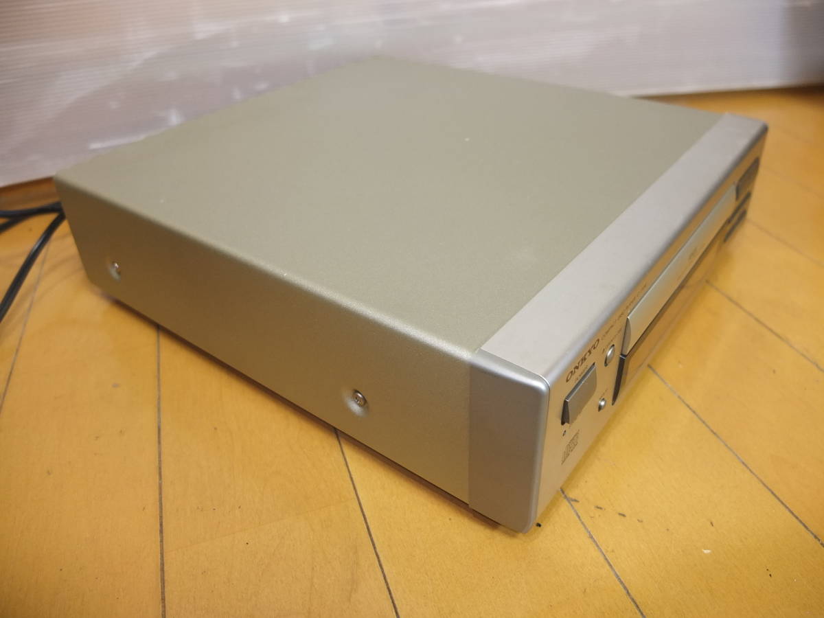 ONKYO/オンキョー C-710M CDプレーヤー 動作OK