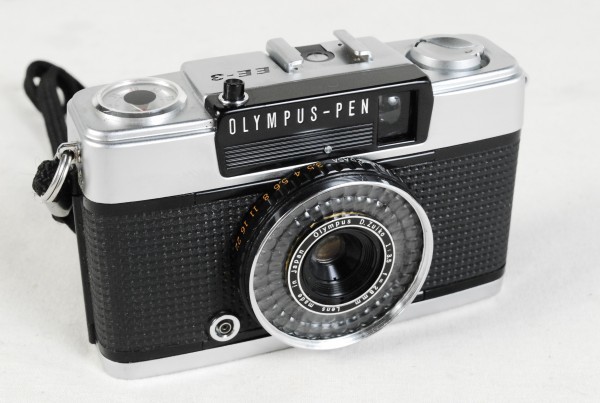 7343 赤ベロOK OLYMPUS-PEN EE-3 コンパクトカメラ F3.5 28mm OLYMPUS