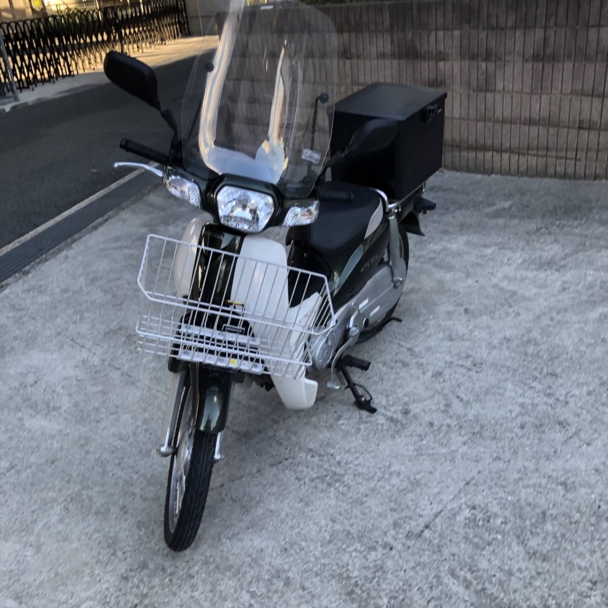新品，人気セール 程度良好 平成27年登録 ホンダ スーパーカブ 50 JBH-AA04 NBC50C セル付き 9052km 実働車 風防 カゴ ボックス付き(50cc以下)｜売買されたオークション情報、yahooの商品情報をアーカイブ公開 - オーク 50cc以下