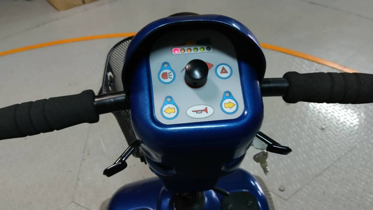 価格 免許不要 公道可 電動車いす セニアカー 新古車 リミッターカット 爆速10km H改も可 電動車 売買されたオークション情報 Yahooの商品情報をアーカイブ公開 オークファン Aucfan Com