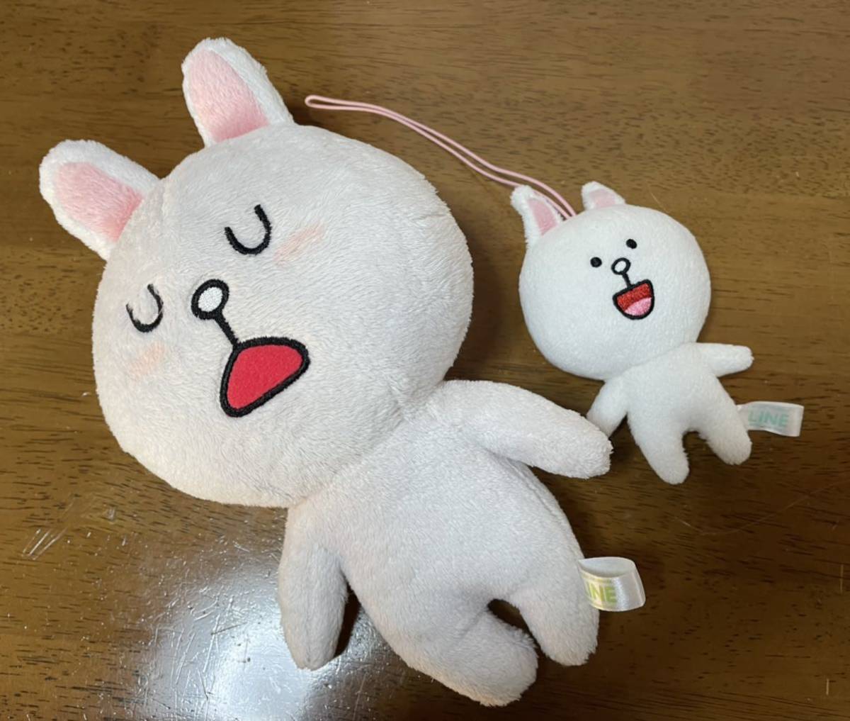 Line キャラクター グッズ ぬいぐるみ コニー 兎 ホワイト マスコットストラップ 2点 キャラクター 売買されたオークション情報 Yahooの商品情報をアーカイブ公開 オークファン Aucfan Com