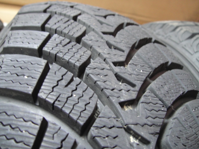 バリ山4本セット スタッドレス 155/65/13 ファルケン 2012年 楽天市場】155／65R13（ブランドファルケン）（タイヤ｜タイヤ