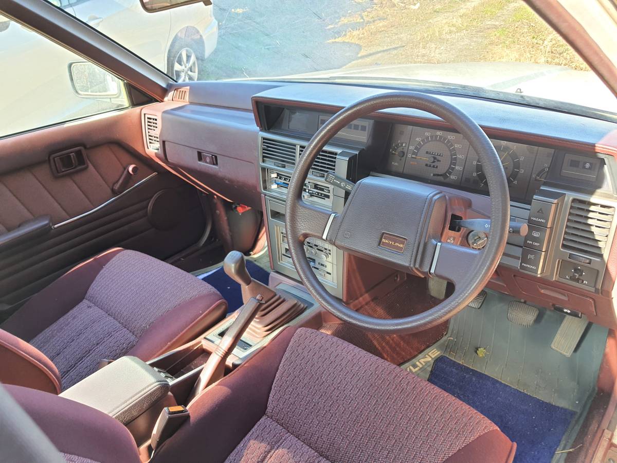 日産スカイライン レア FJR31 1800G リミテッド 5F マニュアル 74873KM