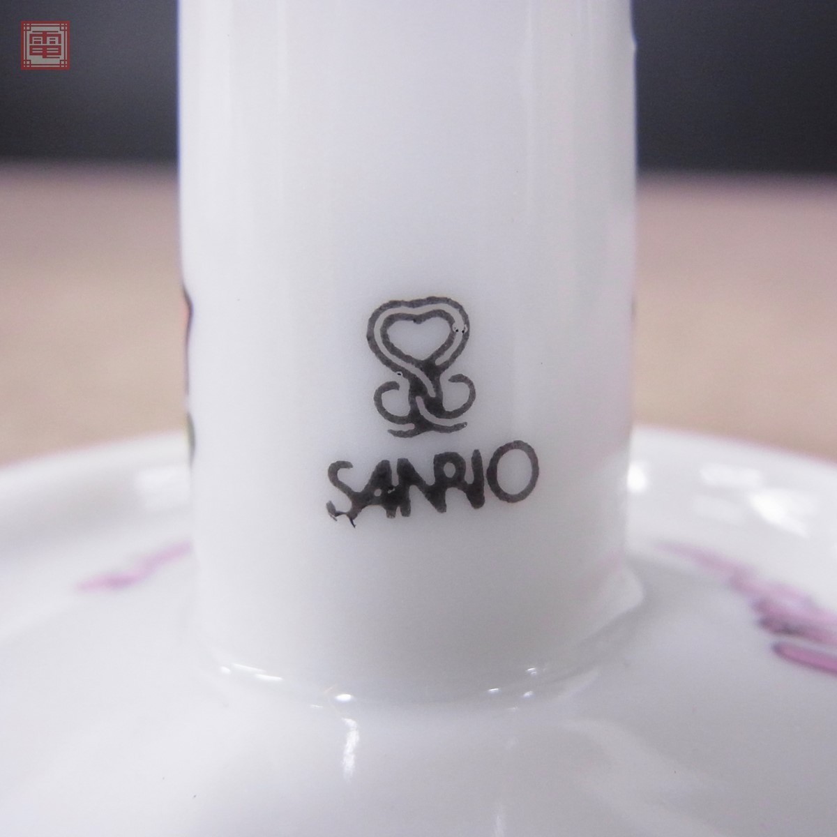 サンリオ キキララ リトルツインスターズ 陶器製 スタンドミラー 鏡