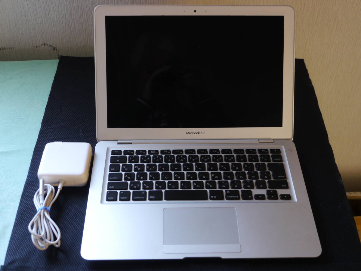 Apple MacBook Air Original (13-inch, Early 2008) (Core 2 Duo 1.6 