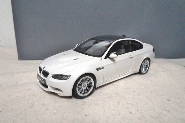 BMW M3 クーペ E92 1/18 ミニカー 京商 白 3シリーズ