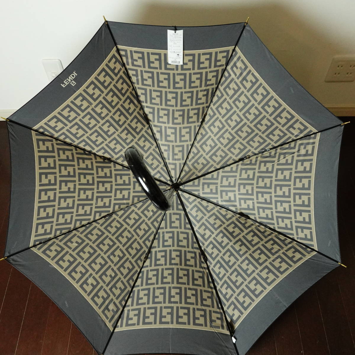 FENDI 傘 総ズッカ柄 タグ付き未使用品 長傘 雨傘 フェンディ ムーン 