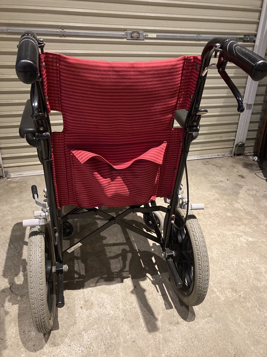 日進医療器製 アルミ＆コンパクト介助用 車椅子 TH-2SB 折り畳み式