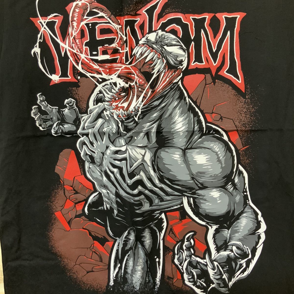 ヴェノム イラスト Tシャツ L サイズ スパイダーマン ベノム イラスト キャラクター 売買されたオークション情報 Yahooの商品情報をアーカイブ公開 オークファン Aucfan Com