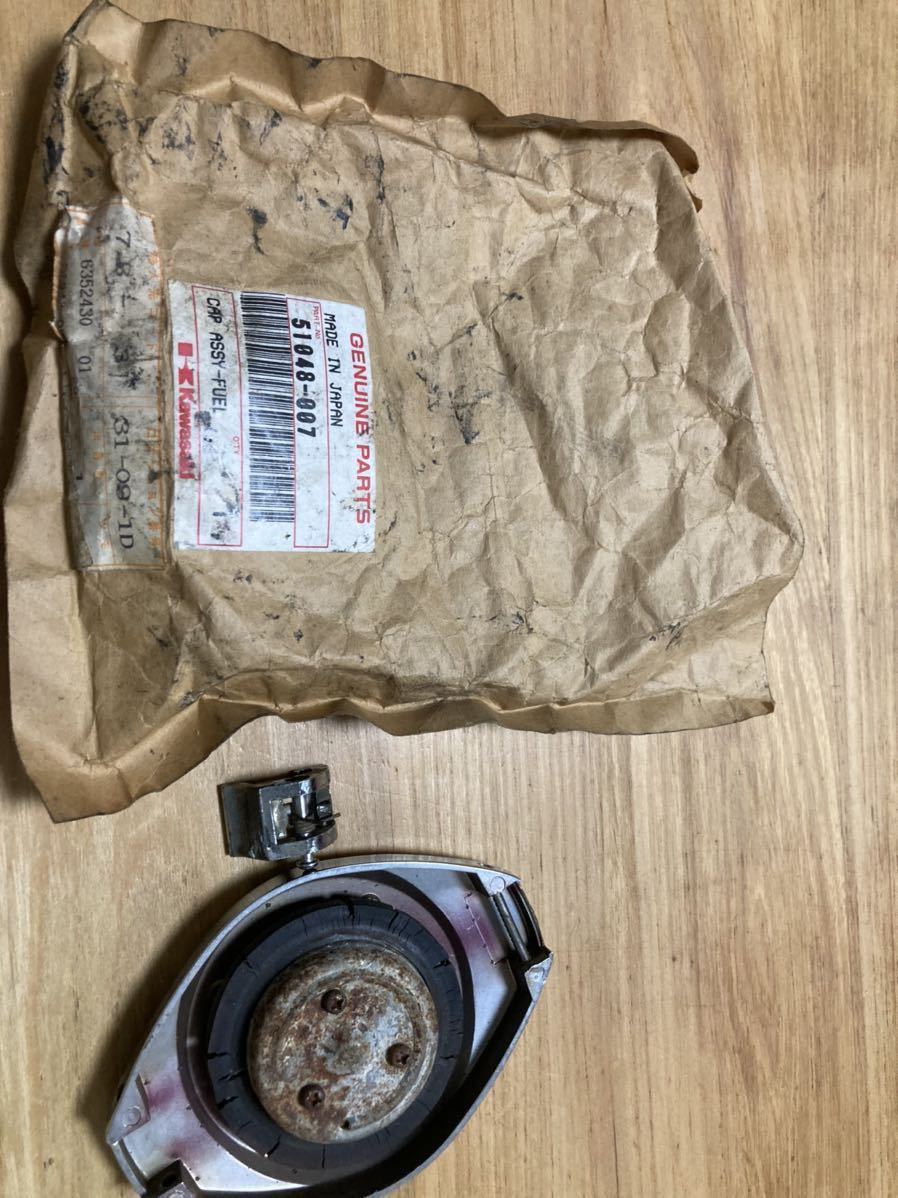 カワサキ　Z1 タンクキャップ　燃料キャップ　当時物　純正 Z2 Z1 純正 750RS | タンクキャップ フュエルタンク ガスケット KH