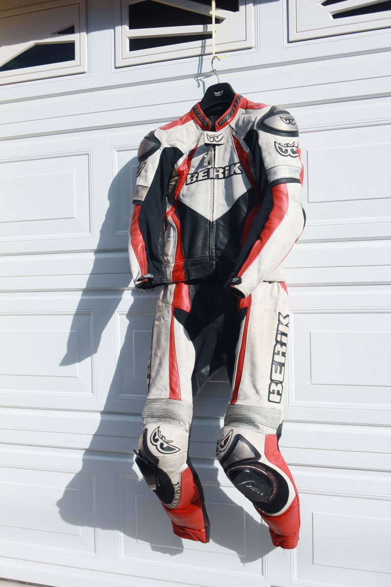 BERIK ２ピースレーシングスーツ（中古）身長166㎝，体重65㎏_6