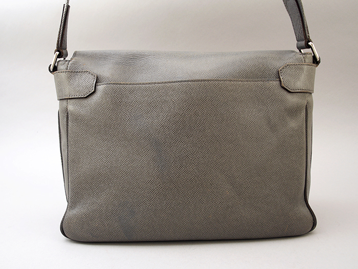 極美品】 LOUIS VUITTON ルイヴィトン タイガ ロマンMM ショルダー 極美品】 LOUIS VUITTON ルイヴィトン タイガ ロマンMM ショルダー