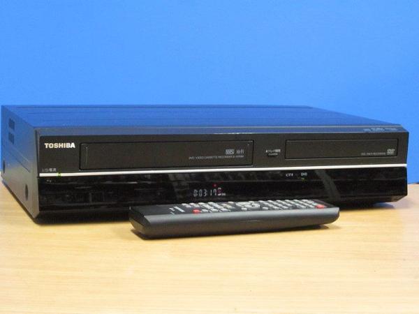 メンテ済 東芝☆良品 動作良好☆地デジ対応 東芝HDD＆DVDビデオレコーダー VARDIA（RD 編集等 東芝★良品 メンテ済 動作良好★地デジ対応 VHS+DVDレコーダー★リモコン&取説付★D-VDR9K