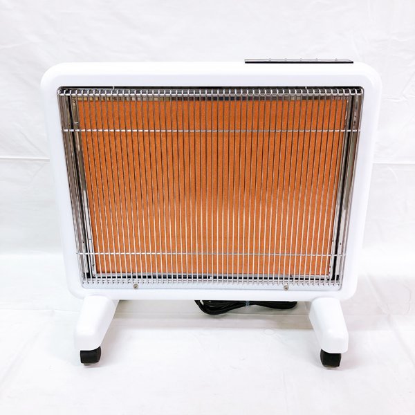 86 未使用 自宅保管品 サンルミエエクセラ7 遠赤外線暖房器 N-700L