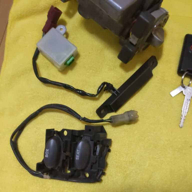 送料込み!ホンダ純正キーセット!スマートキー!鍵☆フォルツァMF08 