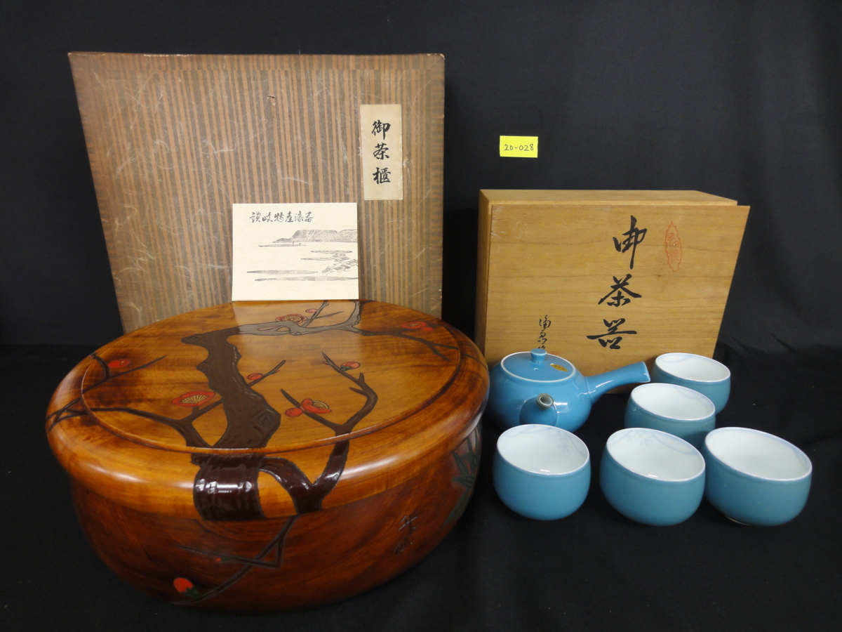  ２０－０２８ 茶器 ①有田焼 青磁 急須1点 湯呑5点②讃岐特産漆器 さぬき彫 茶櫃 おひつ サイズ:高さ約12cm/直径約33cm 品(青磁)｜売買されたオークション情報、yahooの商品情報をアーカイブ公 伊万里、有田