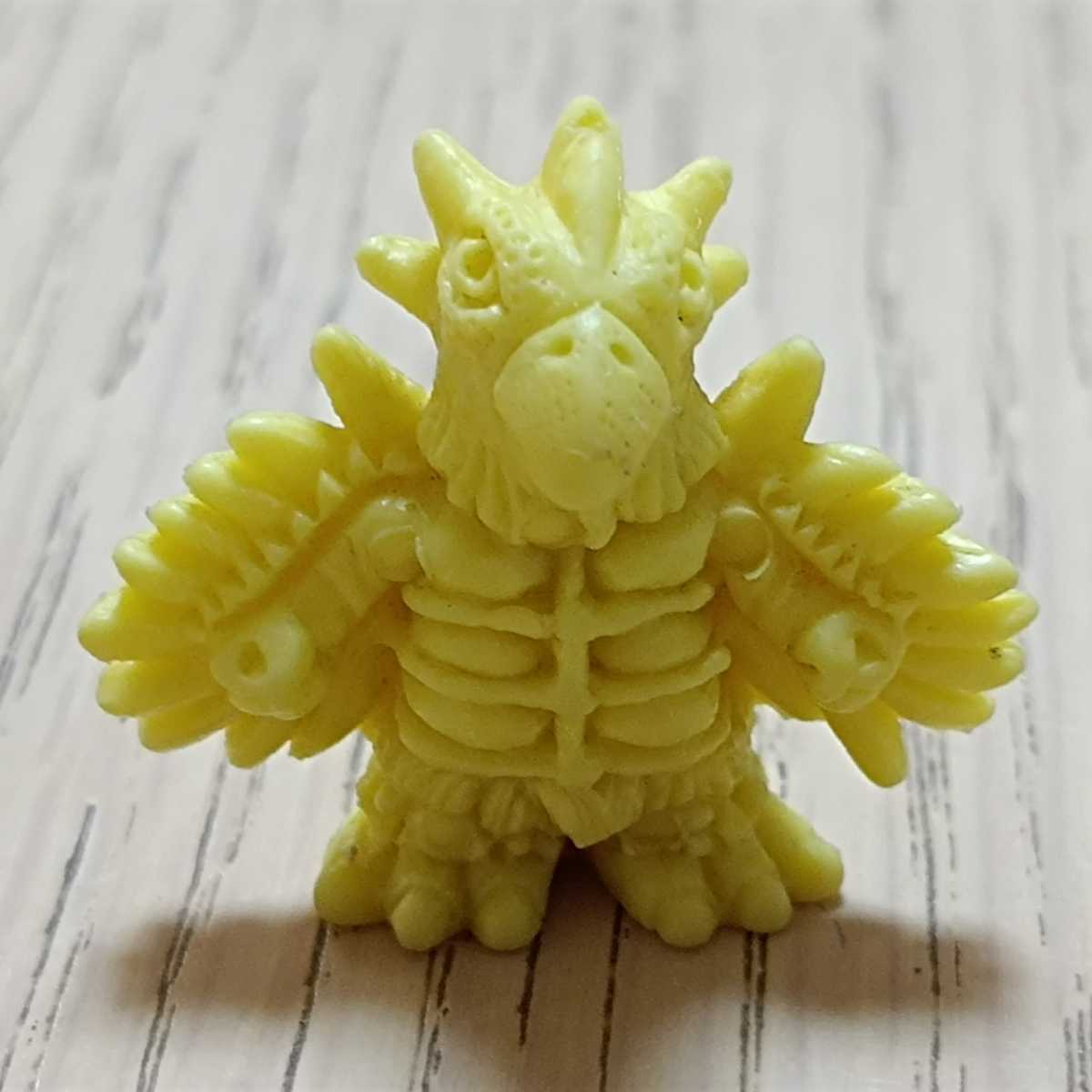 入手困難 ポピー ウルトラマン怪獣消しゴム エレジア 黄色 レトロ 昭和 