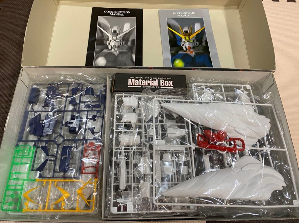 PGウイングガンダムゼロカスタム新品未開封中身美品バンダイ (ガンダム 