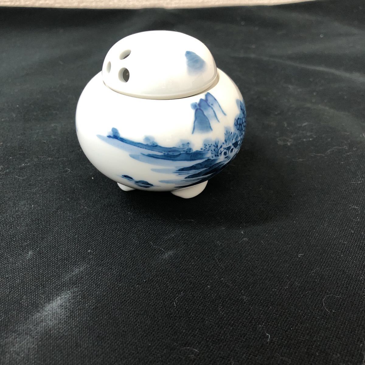 有田焼 山水香炉 共箱付 山水 獅子彫刻香炉 | 有田焼 深川製磁｜
