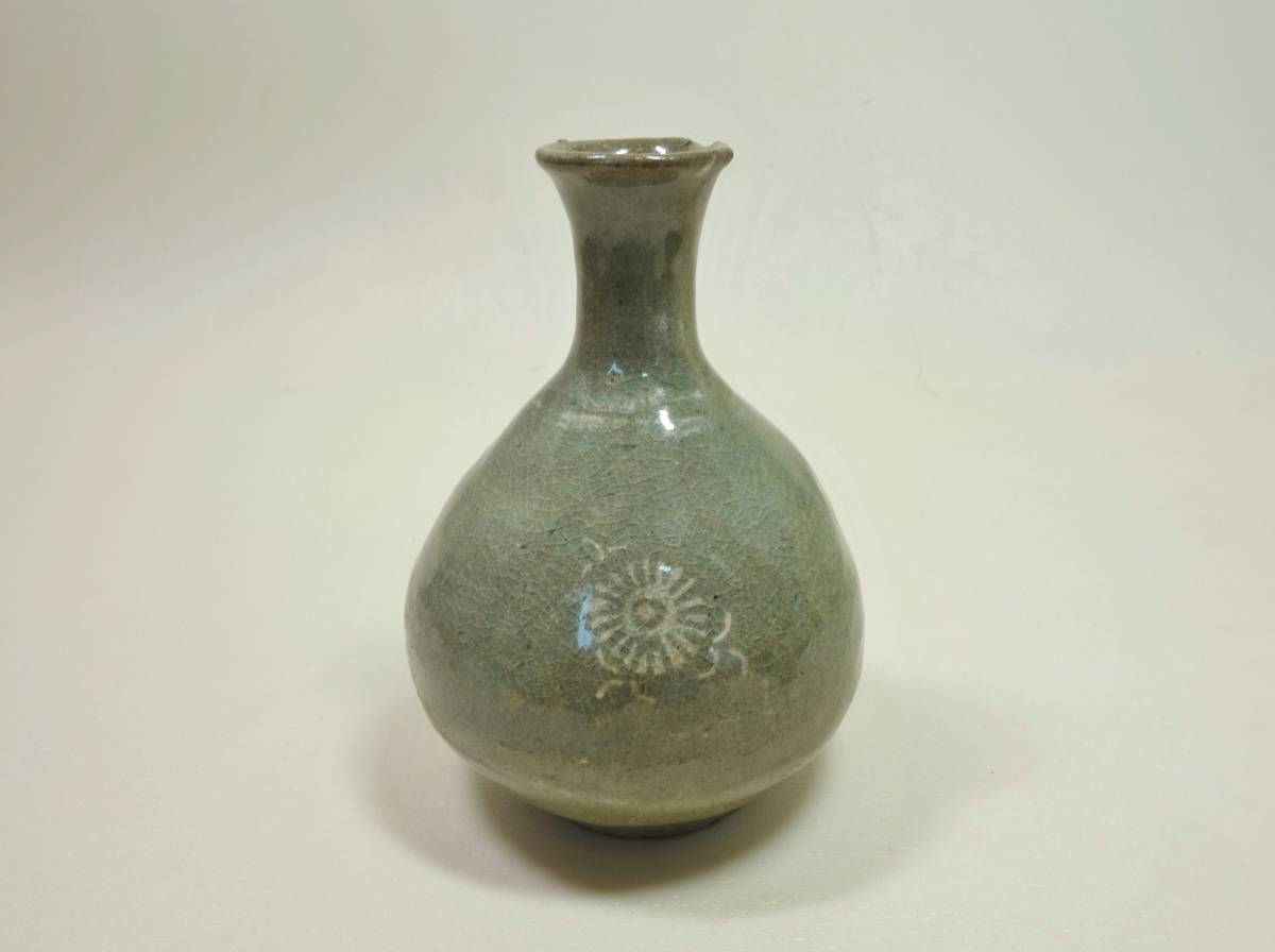 貝】李朝青磁白象嵌菊花文徳利（李朝初期） xvpbvx 【公式通販】