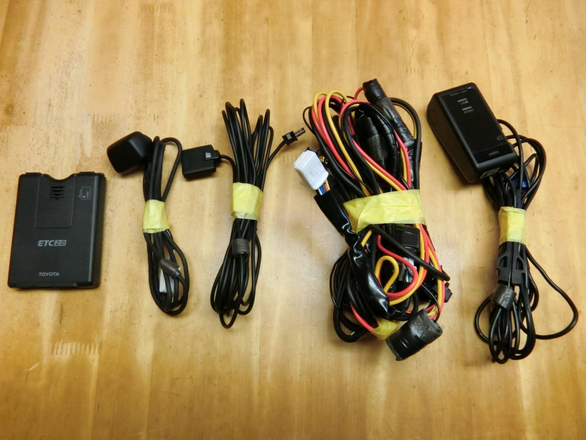 トヨタ純正 SDナビ フルセグ NSZT-W68T 純正ドライブレコーダーDRT 