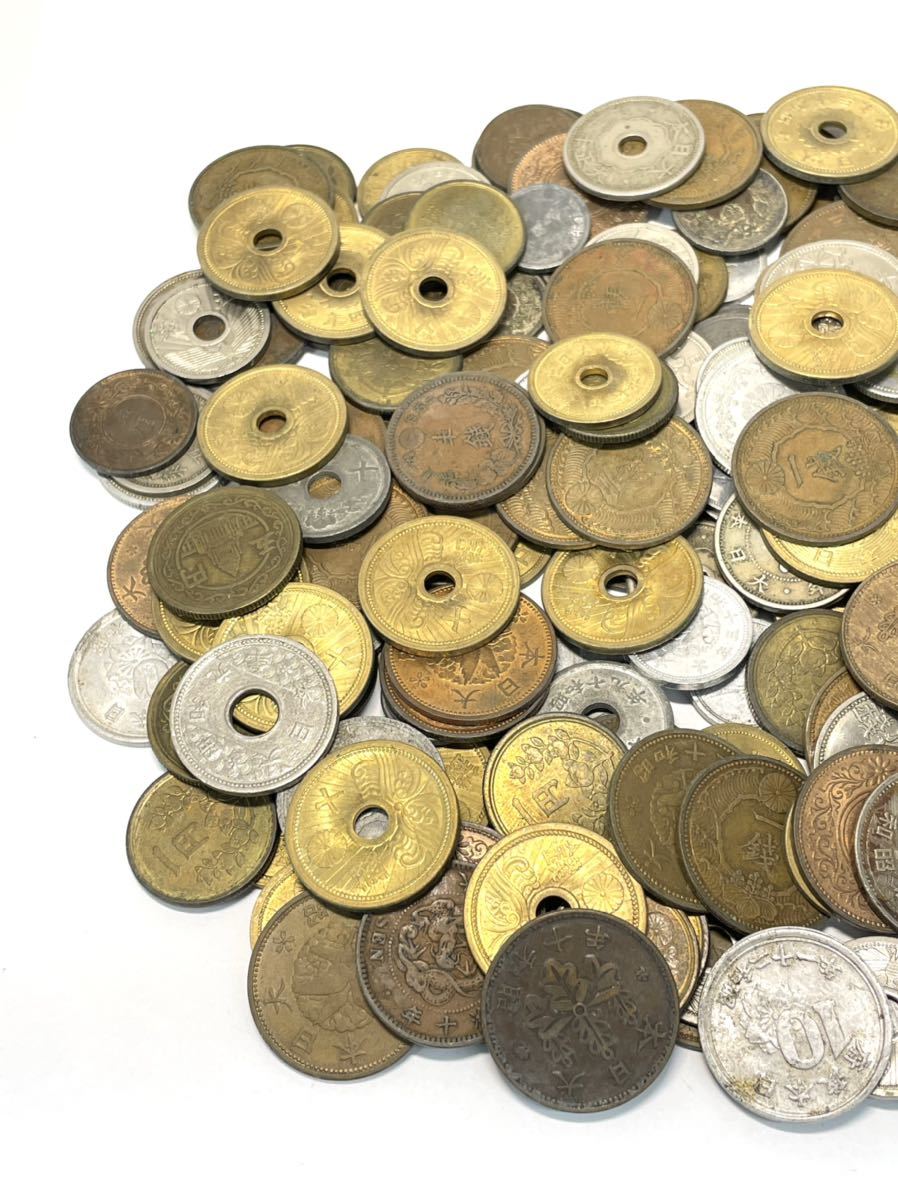 k*z様 再出品 古銭 一圓　50銭　20銭　10銭銀貨 4枚セット 美術品・アンティーク・コレクション k*z様 再出品 古銭 一圓 50銭 20銭