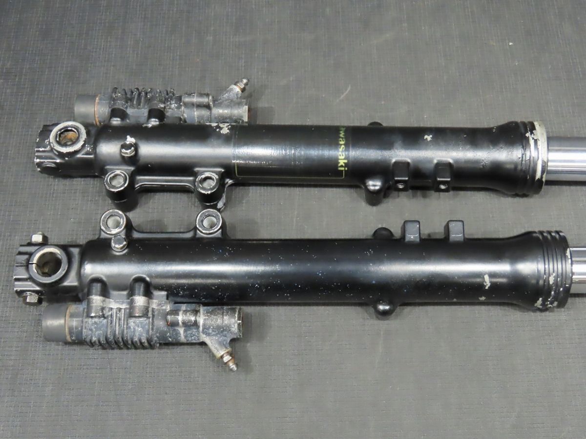 GPZ550 GPZ400f フロントフォーク一式 1984年 GPZ550F ZX550A フロントフォーク左右set ※O/Hベース【140