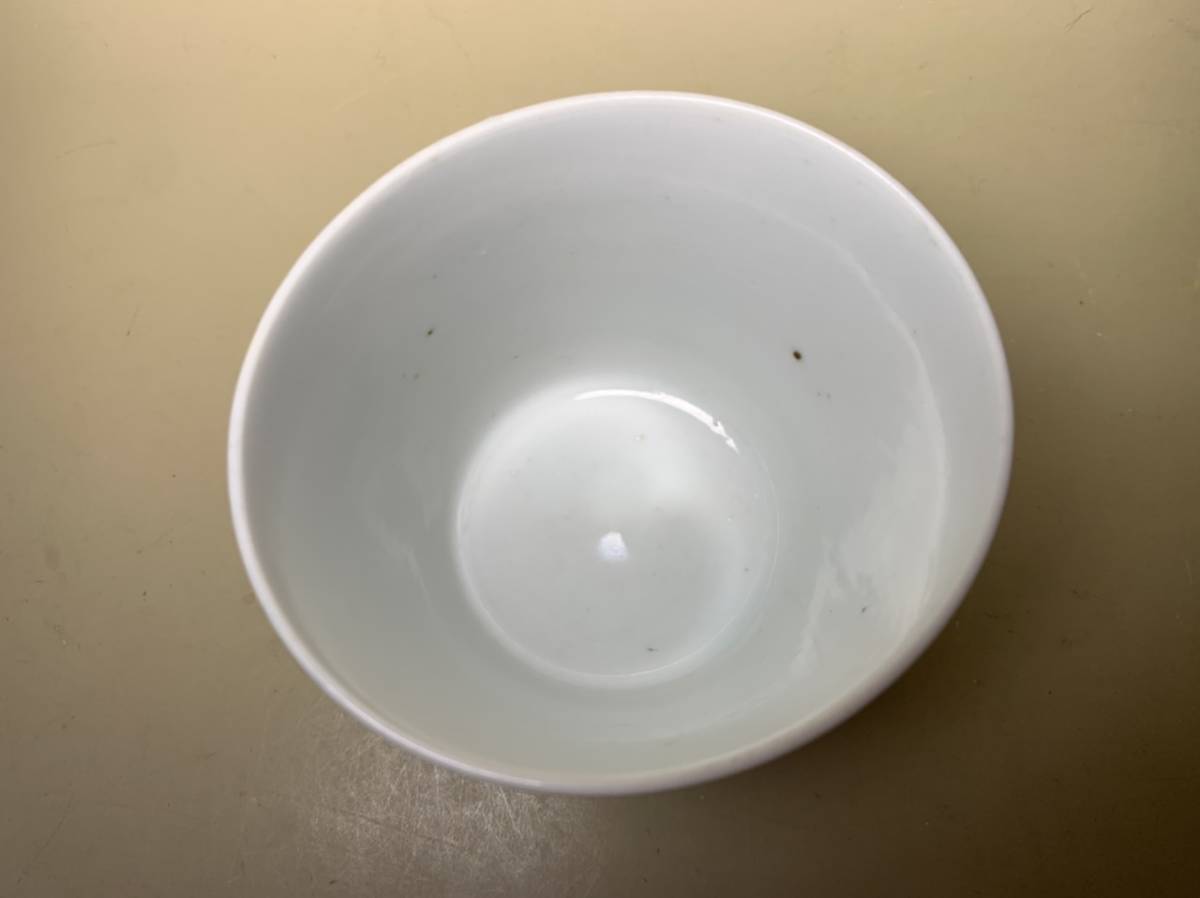 桃凛 古伊万里花唐草文蕎麦猪口｜古美術 古美術 - | 古美術品専門サイト 三樹 染付 0 向付 鉢 微塵唐草文 蕎麦猪口 ◇桔◇古伊万里 蕎麦猪口（大） 格狭間の値段と価格推移は？｜29件の売買データから格狭間の価値が