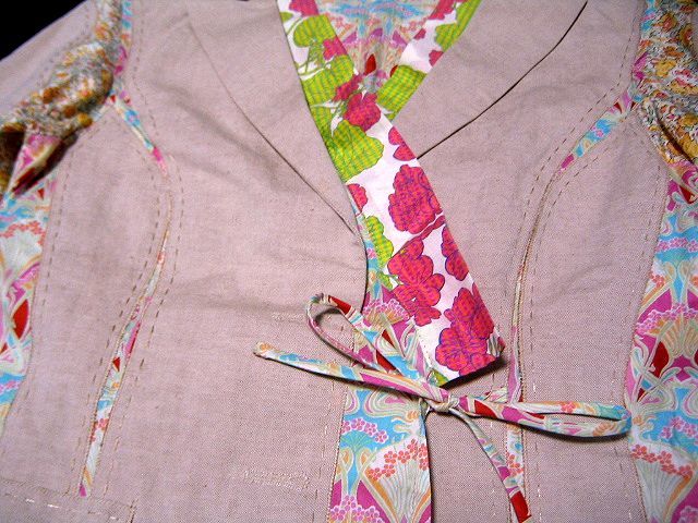 イタリア製 MOSCHINO モスキーノ カシュクール ドッキングデザインのジャケット 切替デザイン 三喜商事 MOSCHINO モスキーノ ファッション コットンニット 新品未使用 BOUTIQUE