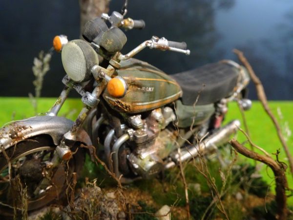 1/24 KAWASAKI カワサキ Z1 イエロータイガー 情景・風景ジオラマ 旧車