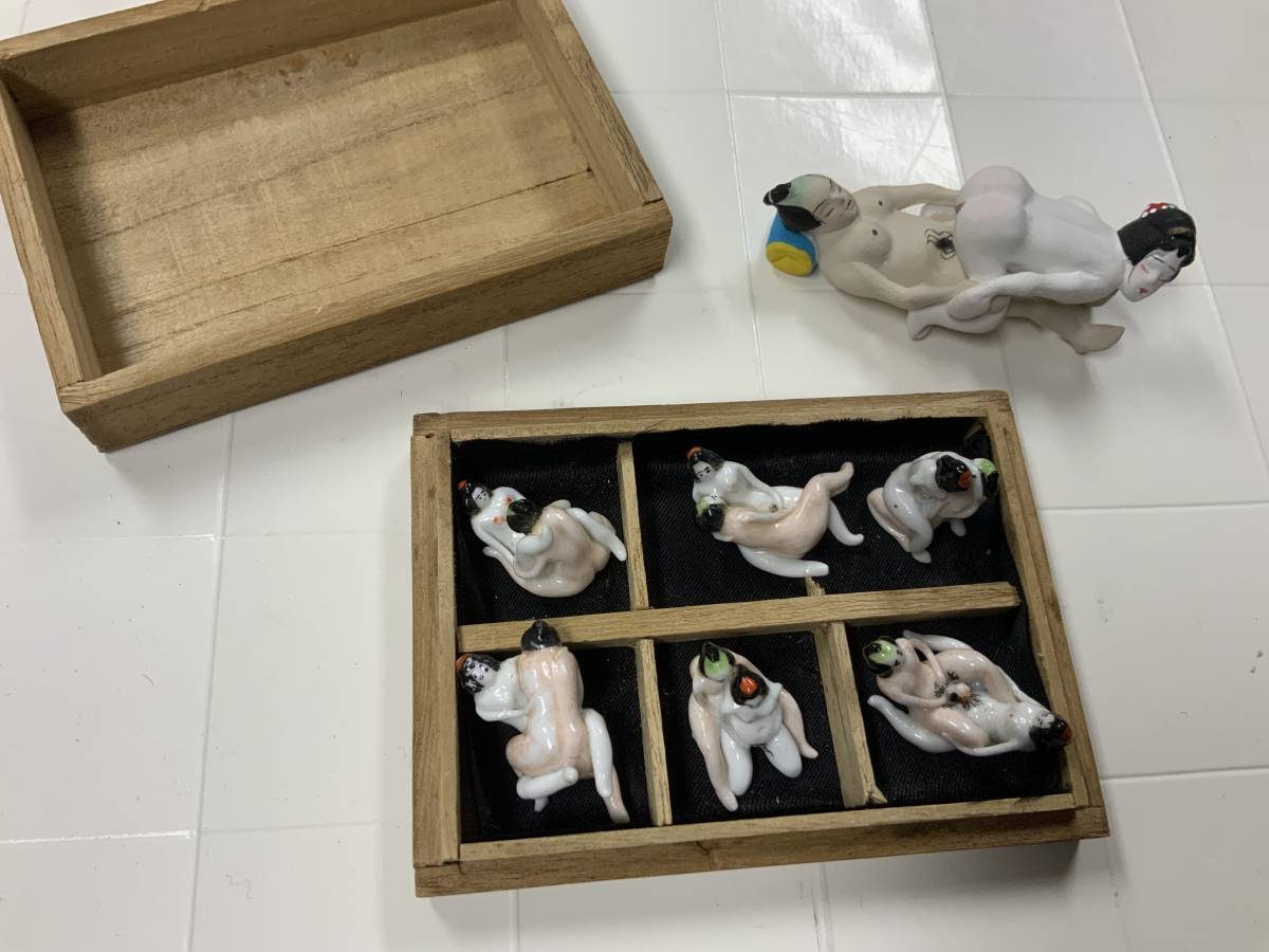 Yahoo!オークション - 「春画人形」の落札相場・落札価格 枕絵 春画 